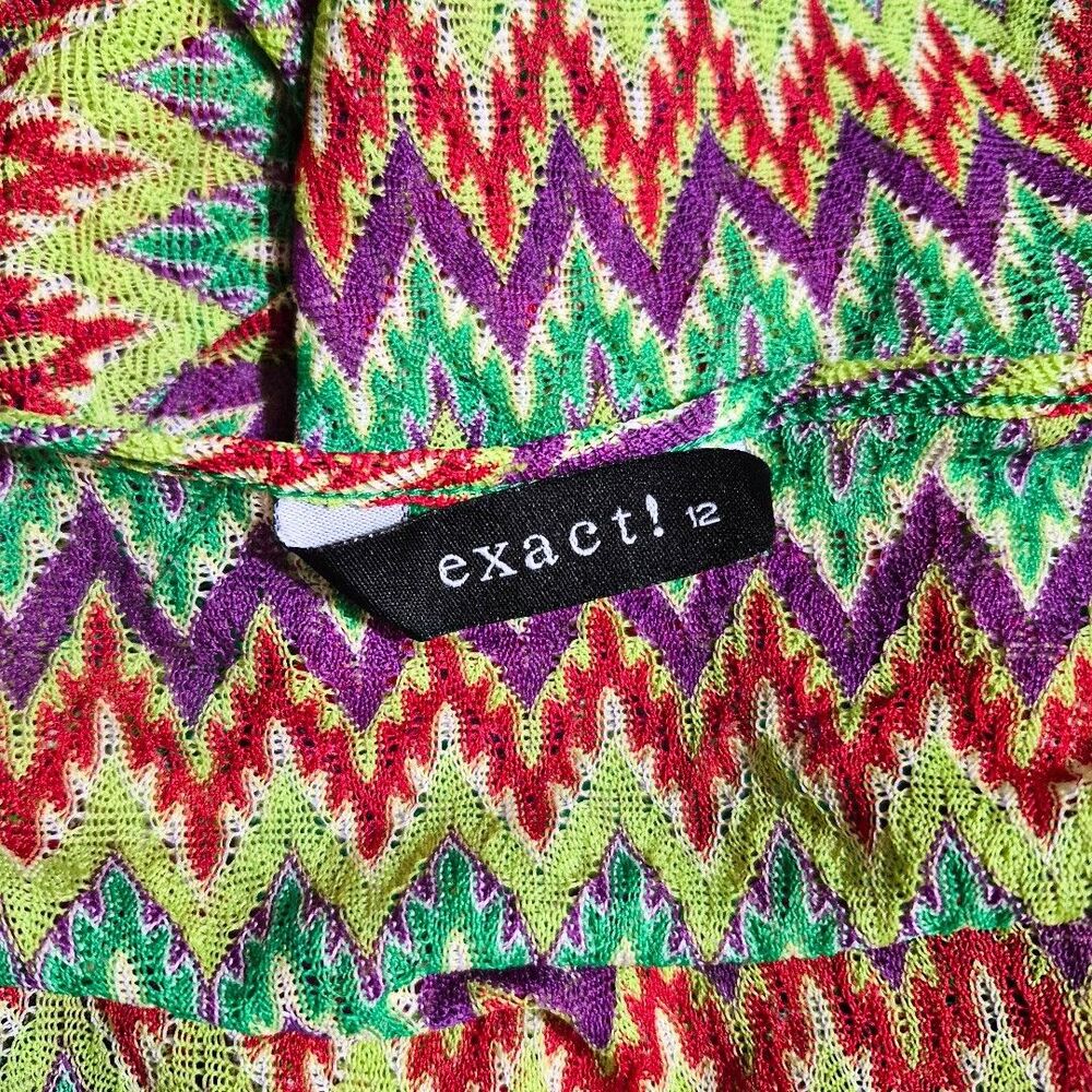 Exact 12 Neon Sz M Zig Zag Knit Top Bold Green Faux Wrap V Neck Boho Festival - Picture 8 of 10